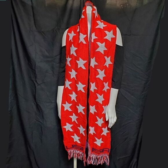 Knitmakers U.S.A. Star Pattern Scarf - Picture 1 of 4